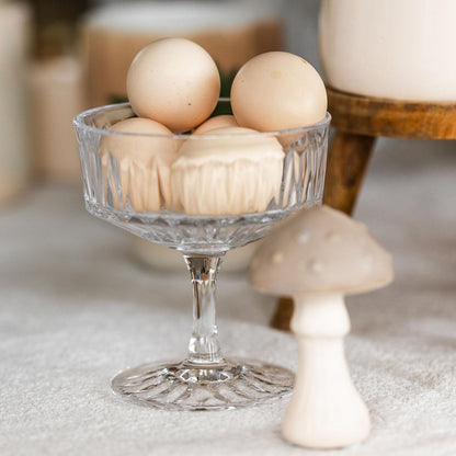 Kolibri Orchids | Gift Set Big Piante verdi con orchidea Phalaenopsis gialla in coprivasi Simplicity gialli su vassoio in bambù